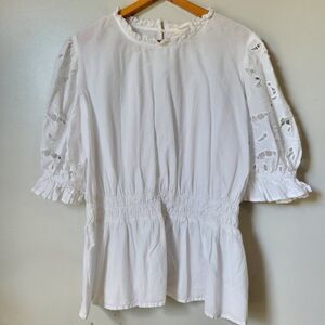 EUC UNIVERSAL THREAD WHITE CUT OUT APPLIQUE STYLE CINCHED WAIST TOP SIZE XXL